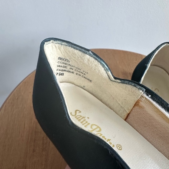 Vintage  Satin Party Blue Kitten Heels - Picture 10 of 12